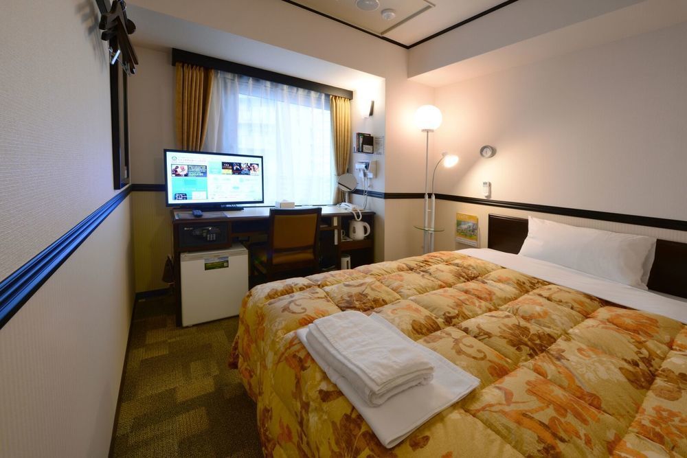Toyoko Inn Maibara Eki Shinkansen Nishi Guchi Buitenkant foto