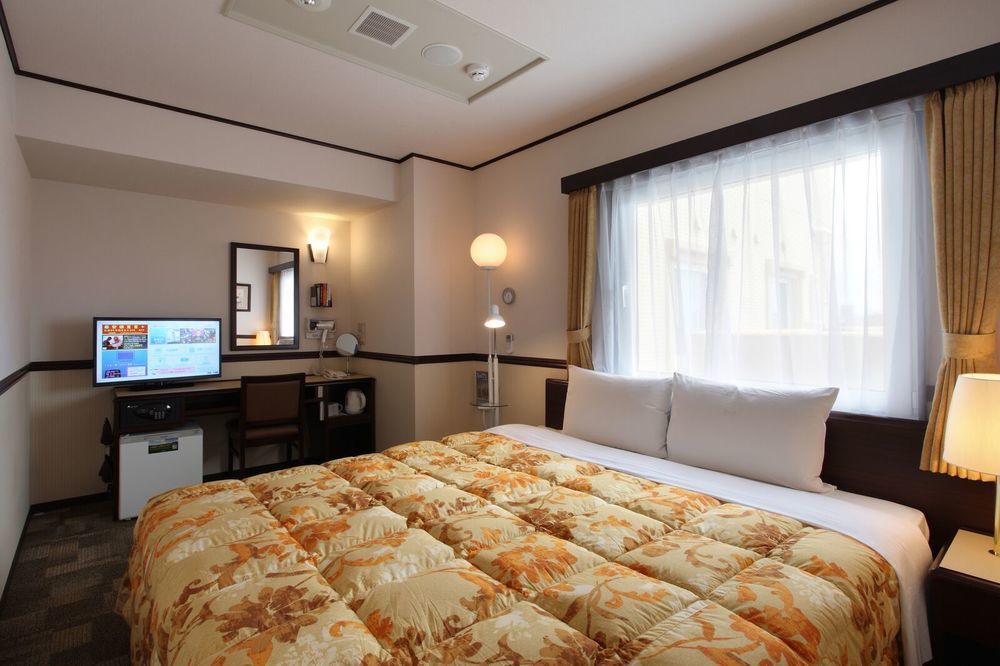 Toyoko Inn Maibara Eki Shinkansen Nishi Guchi Buitenkant foto